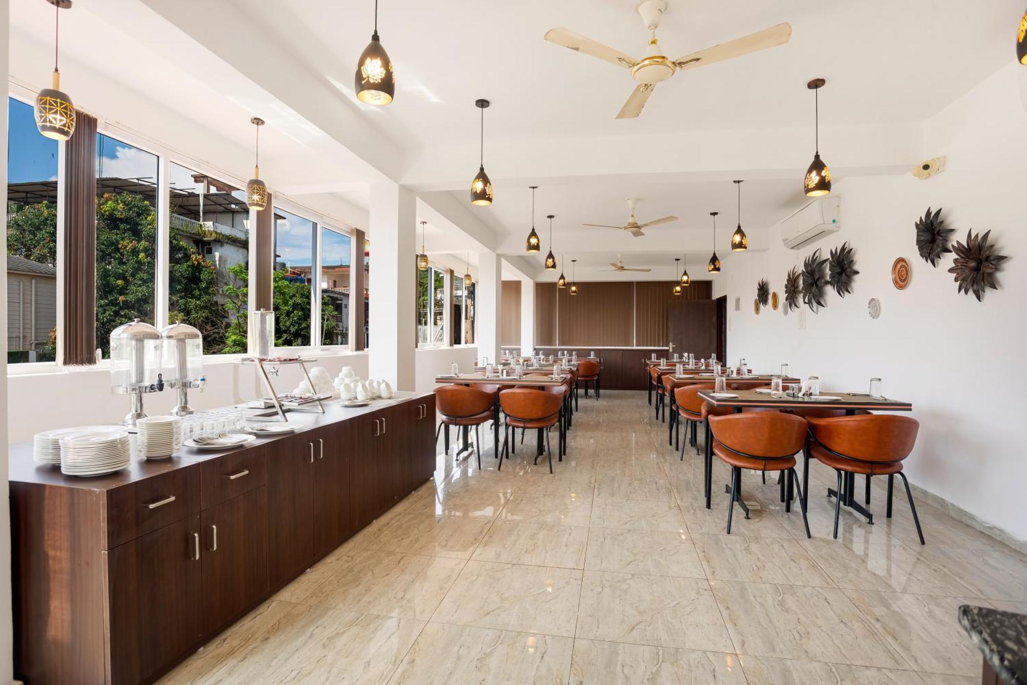 Aurum Resorts Morjim Ashvem Beach Buitenkant foto