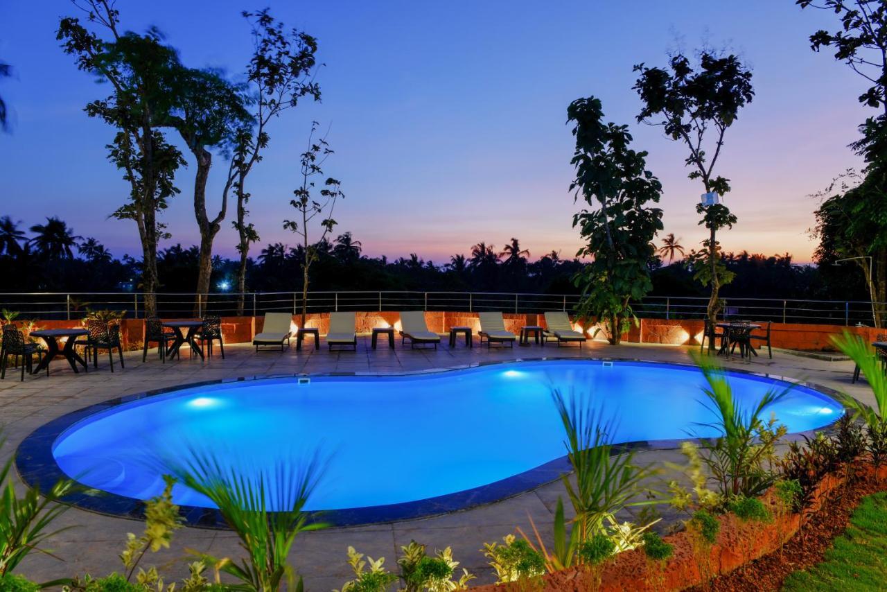 Aurum Resorts Morjim Ashvem Beach Buitenkant foto