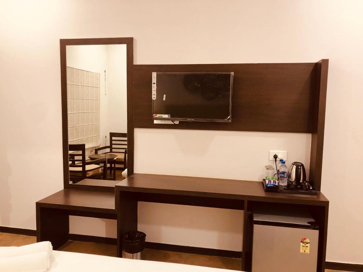 Aurum Resorts Morjim Ashvem Beach Buitenkant foto